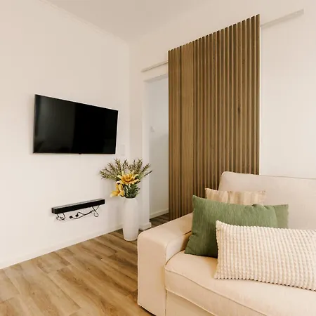 Apartment Kuesten De Diek - 4 Seitliche Deichlage, Balkon, 89qm *