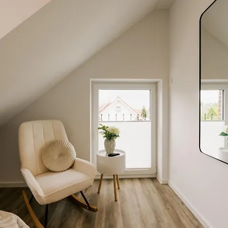 Kuesten De Diek - 4 Seitliche Deichlage, Balkon, 89qm Apartment