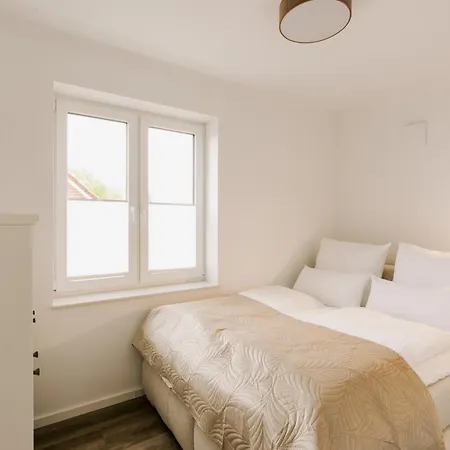 Kuesten De Diek - 4 Seitliche Deichlage, Balkon, 89qm Apartment