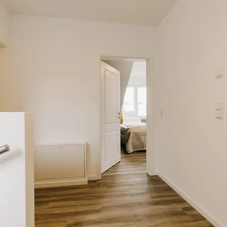 Apartment Kuesten De Diek - 4 Seitliche Deichlage, Balkon, 89qm